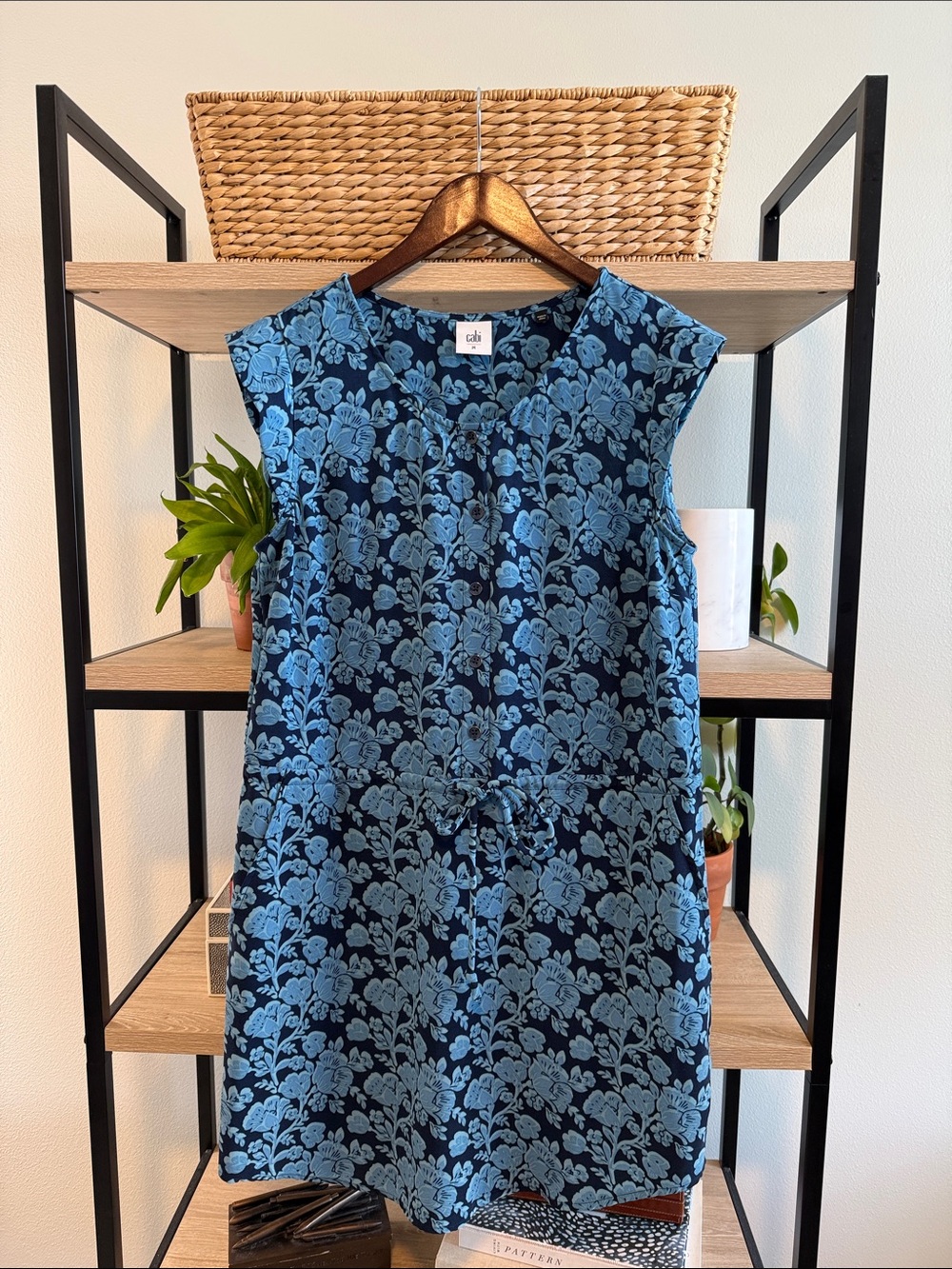 Cabi #5265 Blue Floral Java Dress Drawstring Waist Cap Sleeve, M